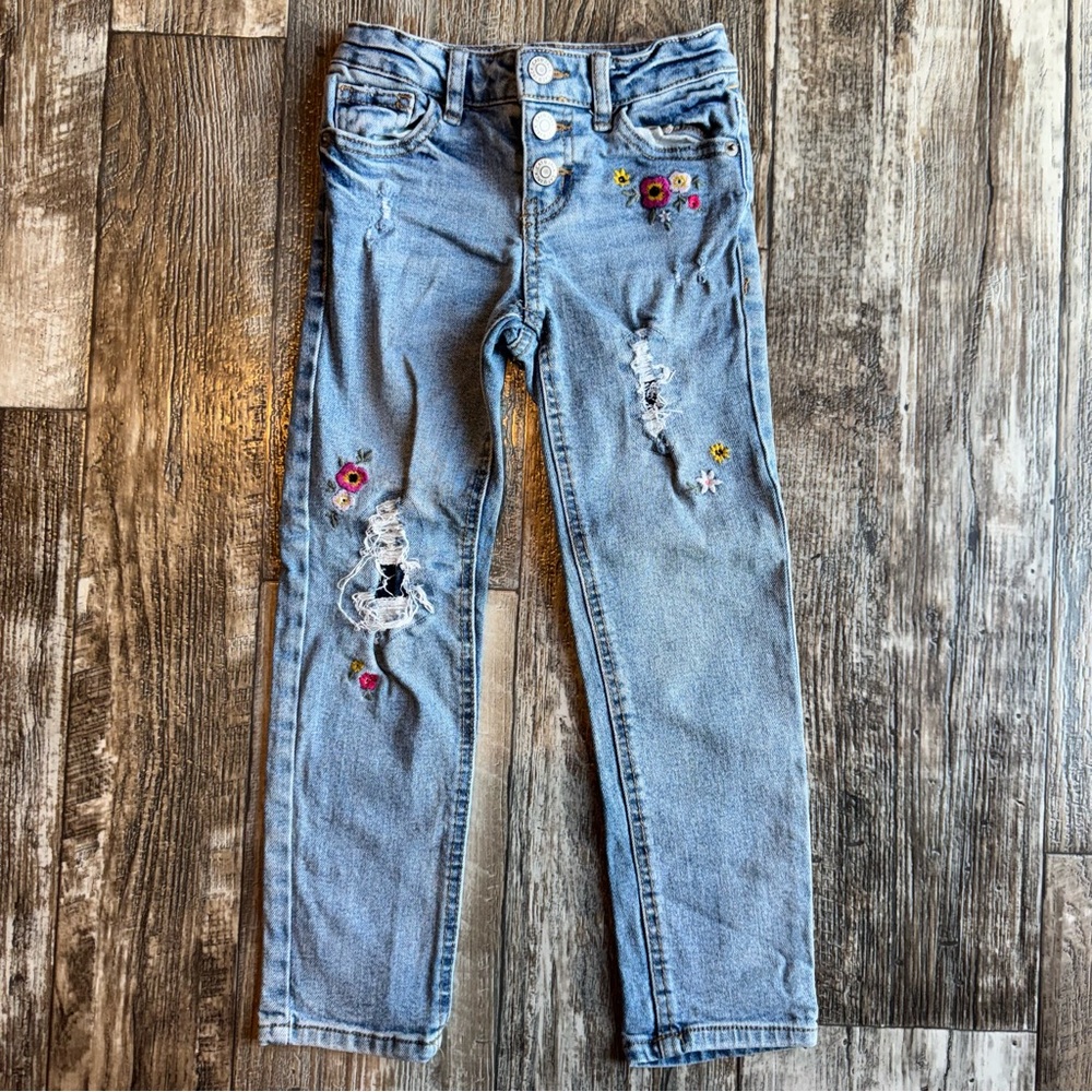 Cat & Jack Girl Jeans Size 5 - Girlfriend Style With Distressing And Florals